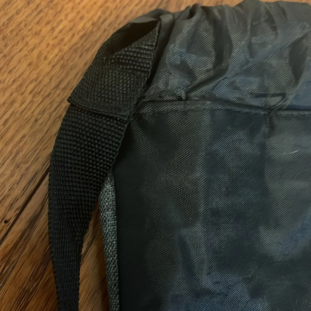 Leeds Trace3 Dell Tech Gray Black Deluxe Slim Drawstring Backpack Sportspack